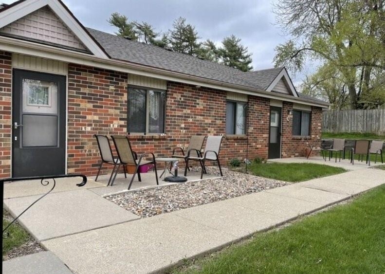 1111 E Iowa Avenue - Photo 1
