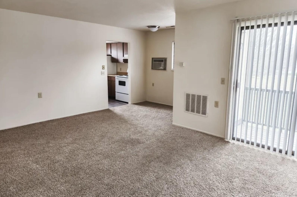 800 E Smith Street - Photo 9