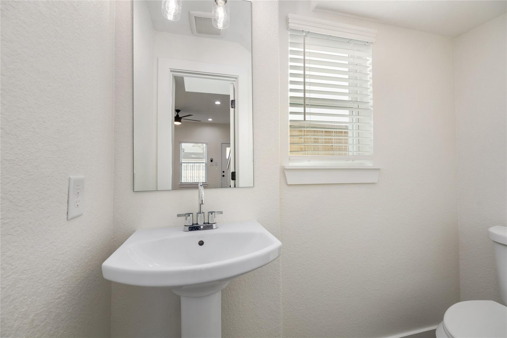 6417 Eastland Street - Photo 9