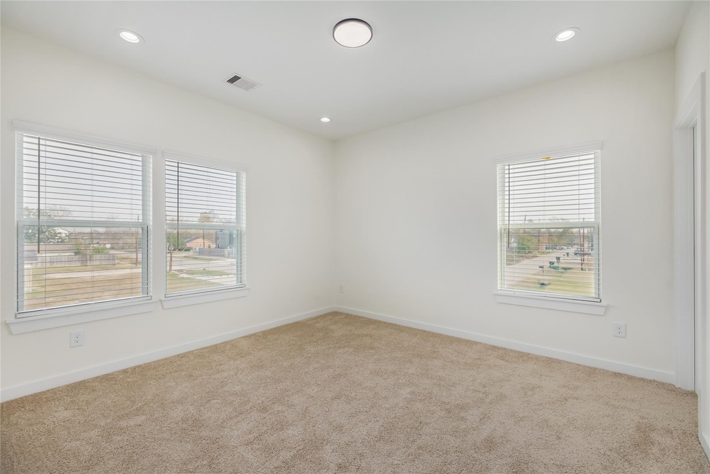 6417 Eastland Street - Photo 11