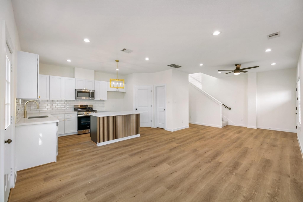 6417 Eastland Street - Photo 4