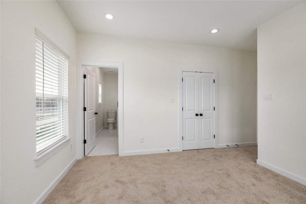 6417 Eastland Street - Photo 12