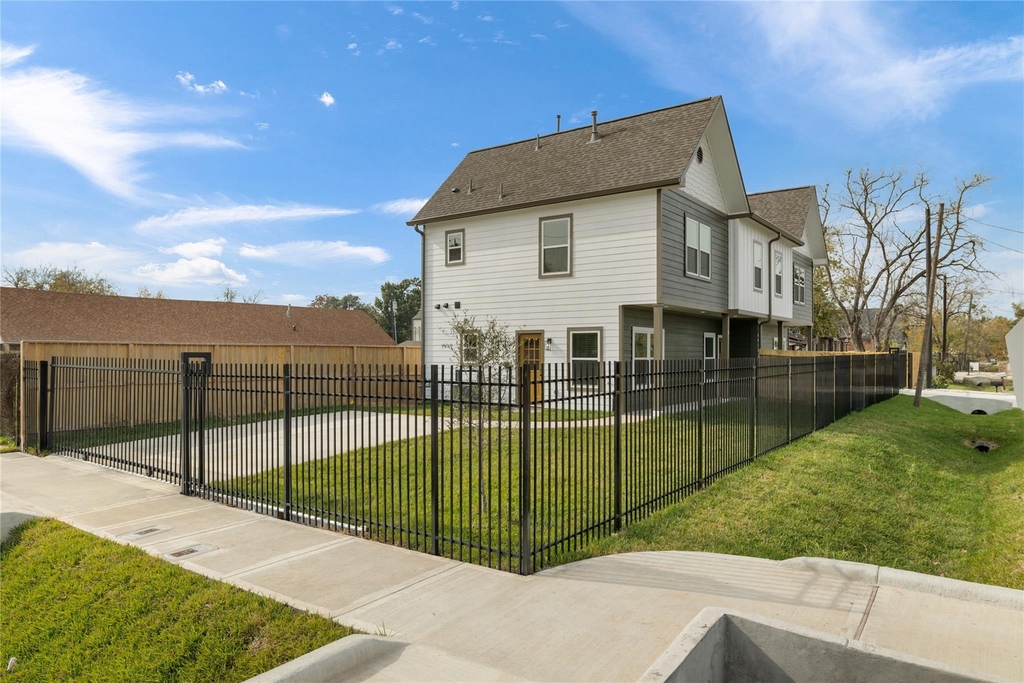 6417 Eastland Street - Photo 17
