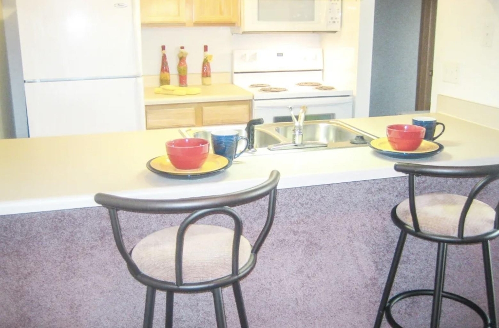 260 N Maple Road - Photo 6