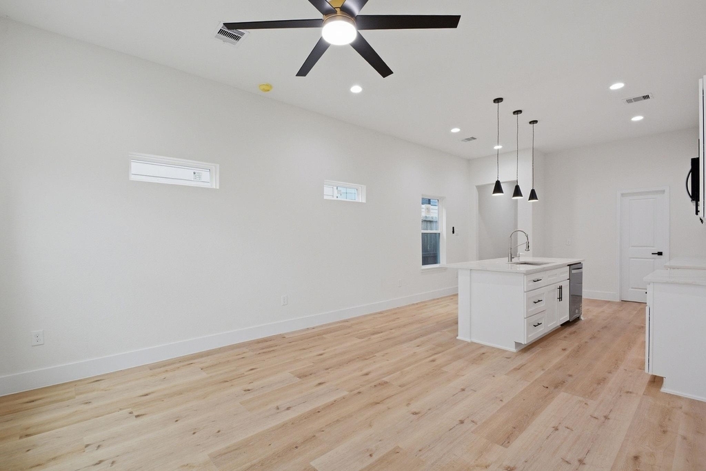 3320 Francis Street - Photo 12