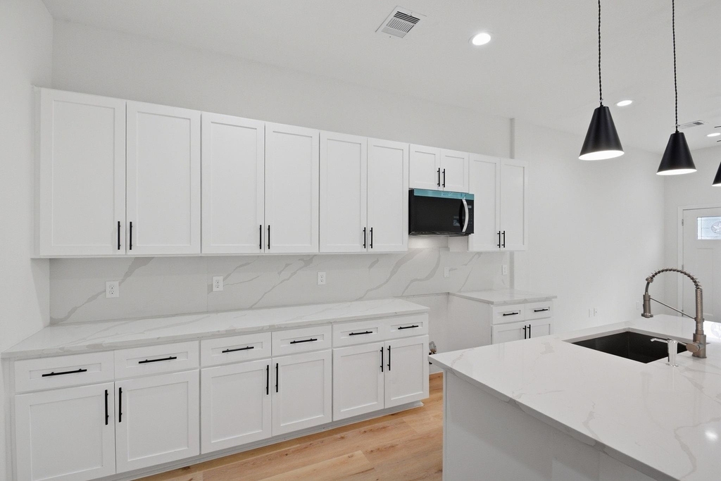 3320 Francis Street - Photo 7