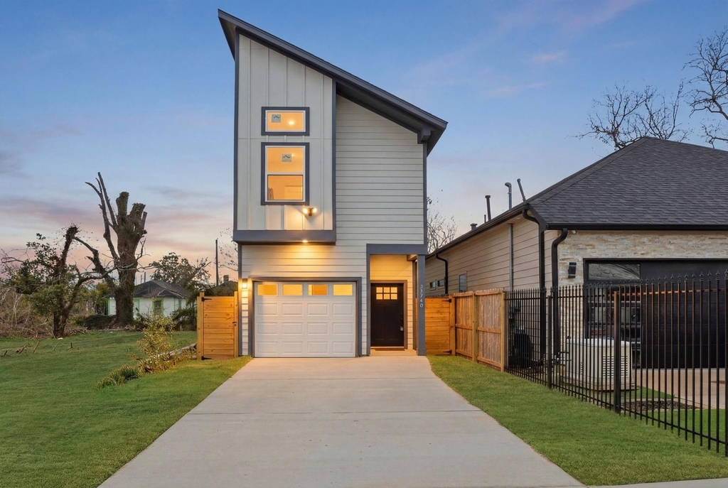 3320 Francis Street - Photo 0