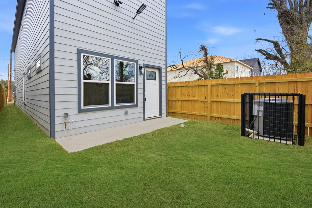 3320 Francis Street - Photo 25
