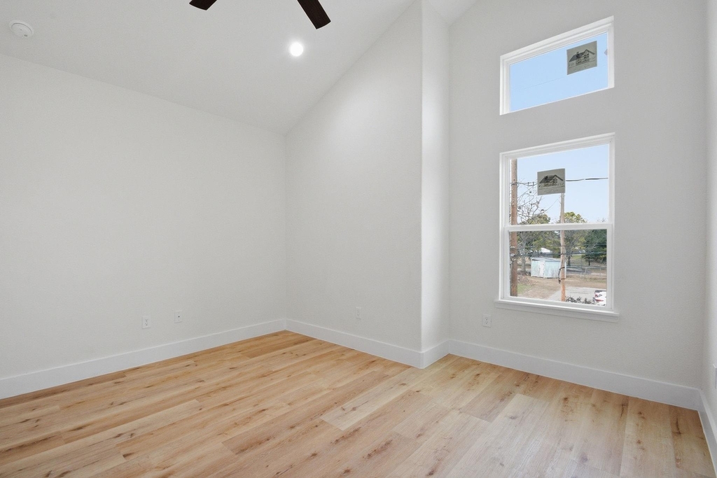 3320 Francis Street - Photo 18