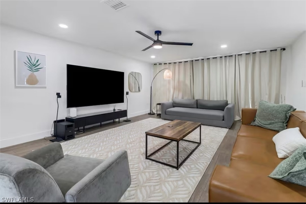 514 14th Street N - Photo 3