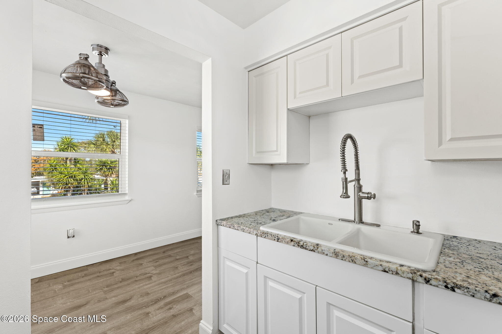 411 Madison Avenue - Photo 12