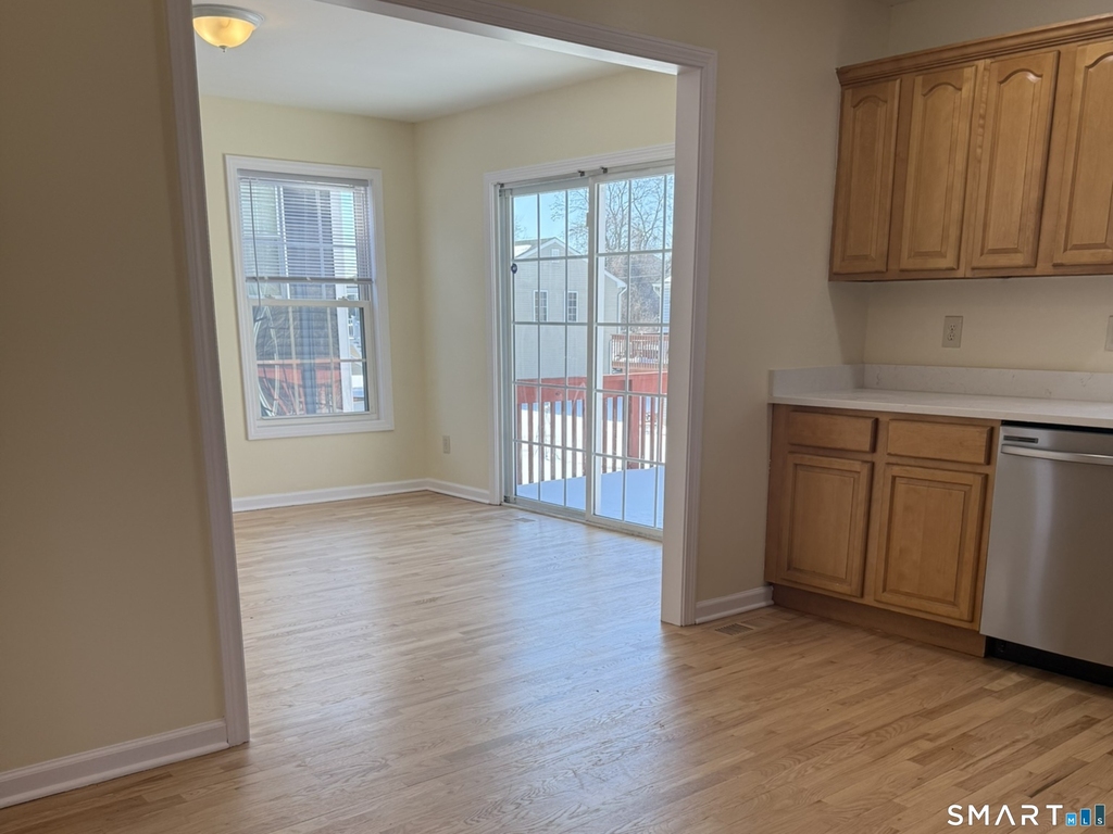 765 Hart Street - Photo 14