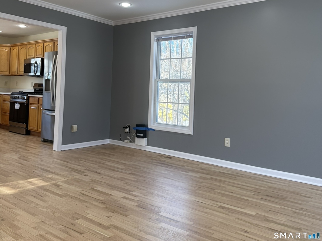 765 Hart Street - Photo 17