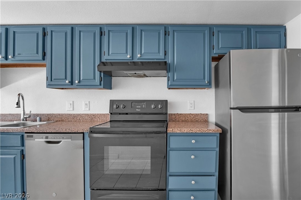 2221 N Jones Boulevard - Photo 7
