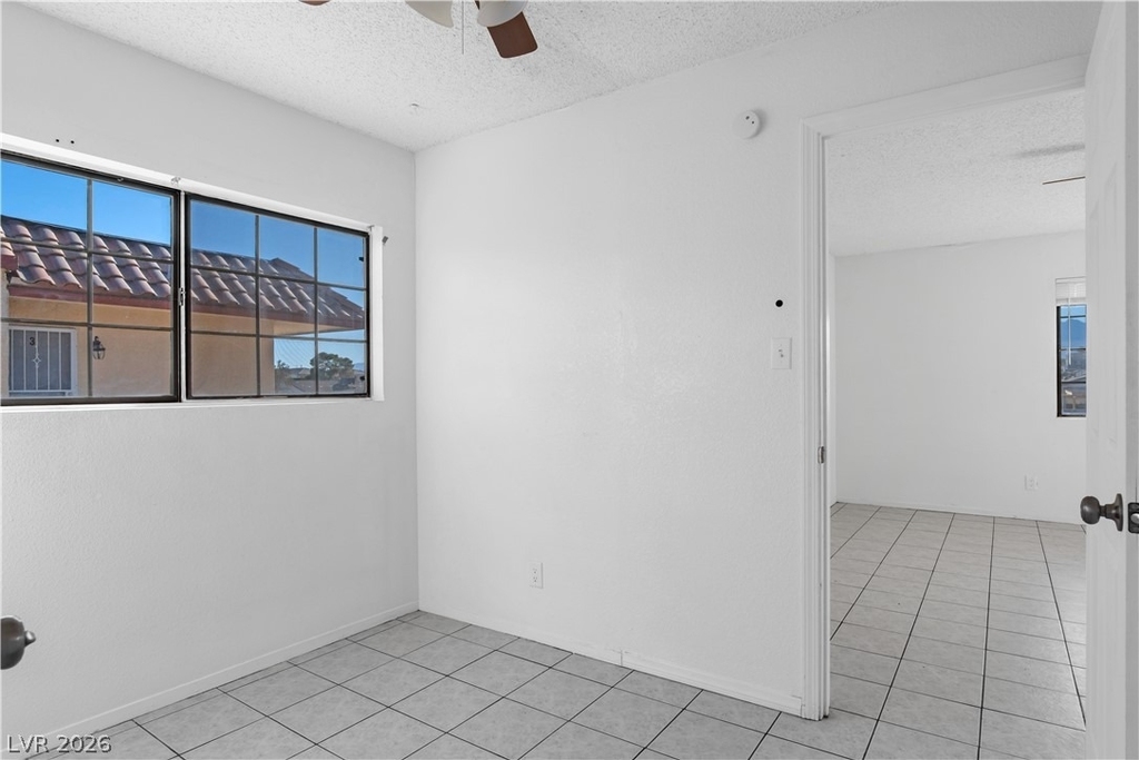 2221 N Jones Boulevard - Photo 4