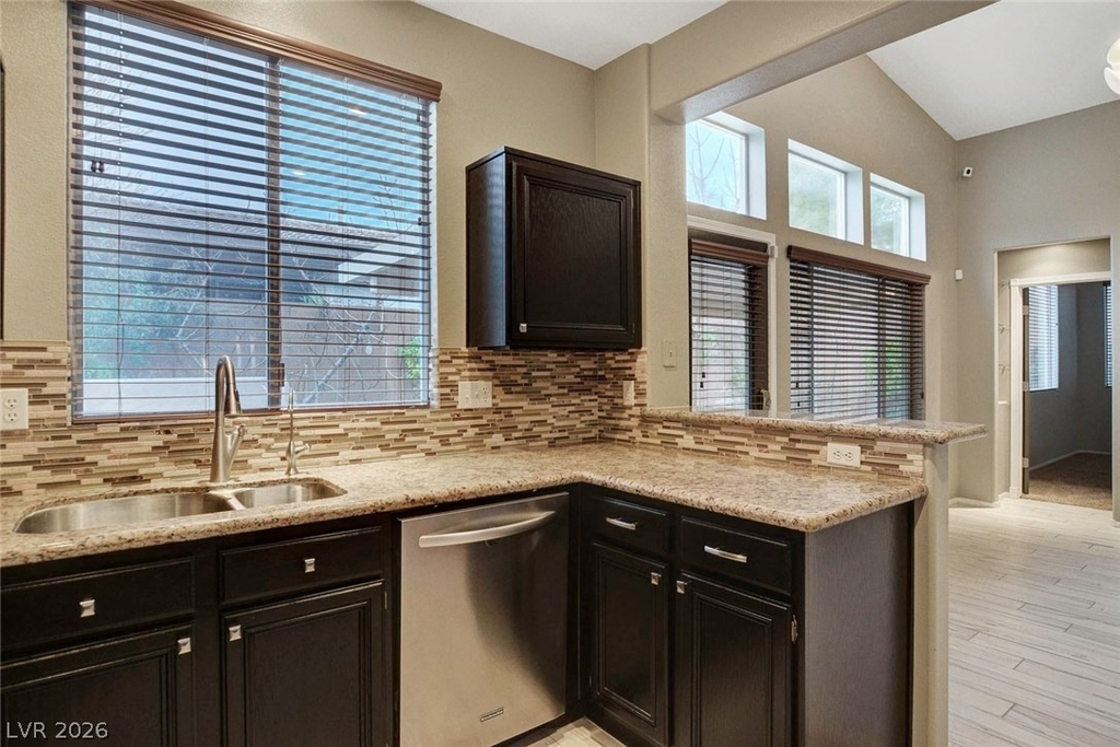 10509 Jeremy Pointe Avenue - Photo 7