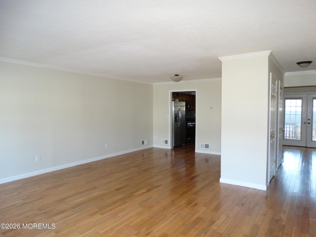 540 Davids Court - Photo 4
