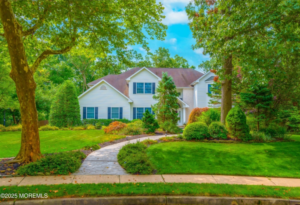 1577 Country Club Lane - Photo 0