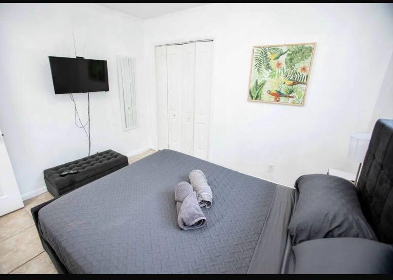 2456 Sw 54th Street - Photo 8
