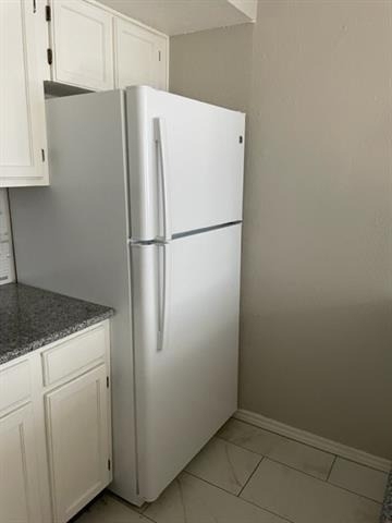 9831 W Walnut Street - Photo 2
