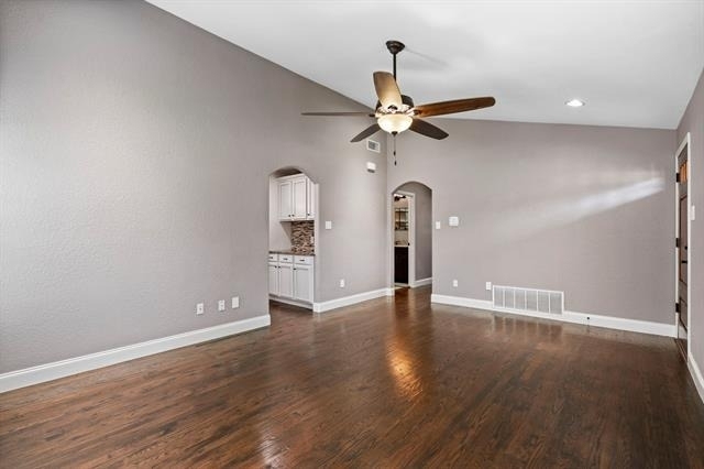 8406 Lakemont Drive - Photo 3