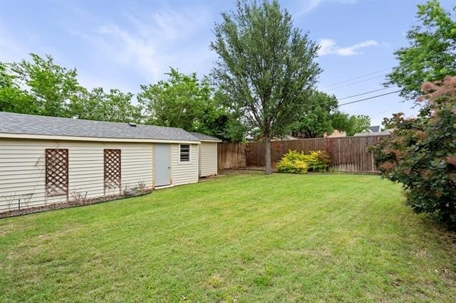 8406 Lakemont Drive - Photo 25