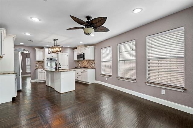 8406 Lakemont Drive - Photo 9