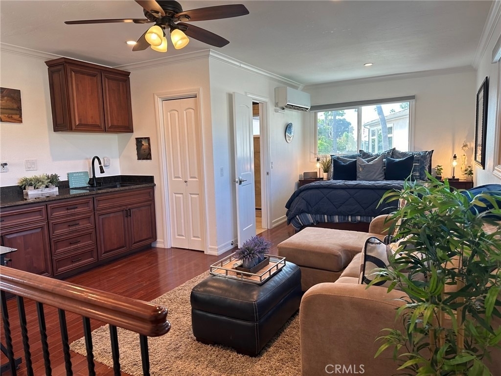 7 Balboa Coves - Photo 10