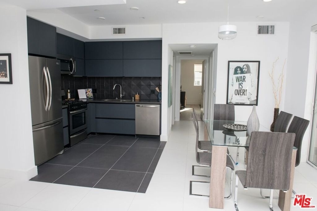 415 S Le Doux Road - Photo 4