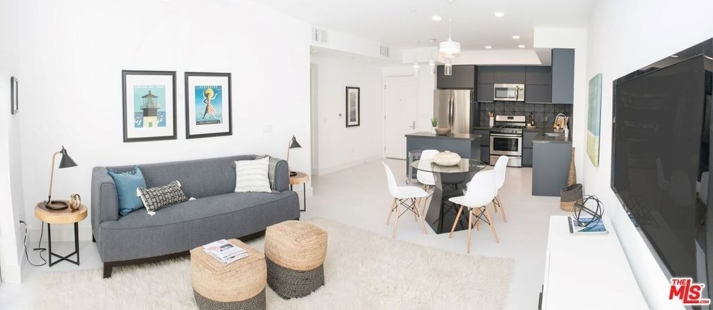 415 S Le Doux Road - Photo 2