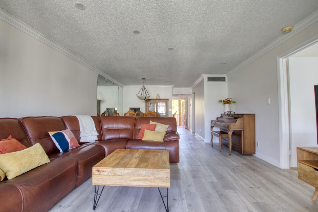 4345 Trevi Court - Photo 7