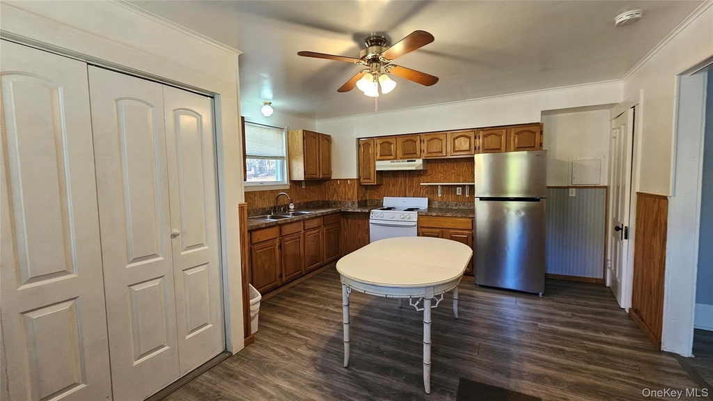 130 Hortonville Main Street - Photo 1