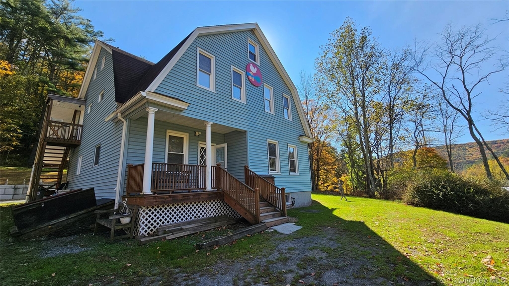 130 Hortonville Main Street - Photo 0