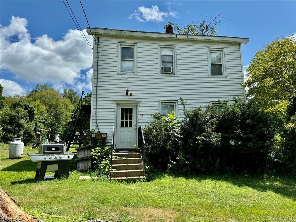 19 Bloomingburg Road - Photo 1