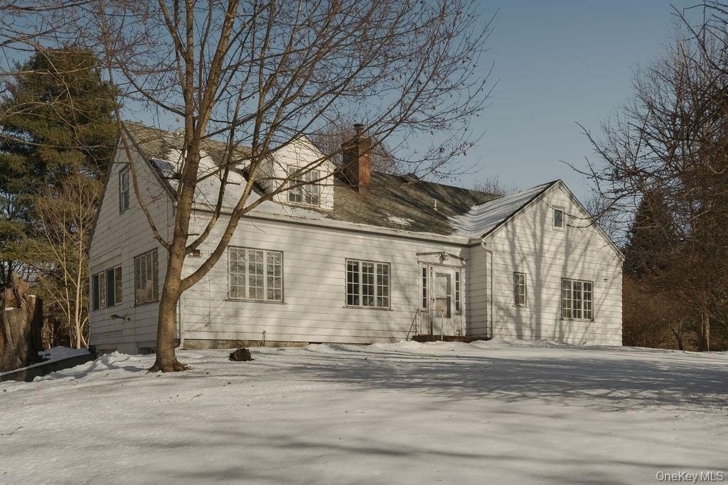 1539 Hollow Road - Photo 0