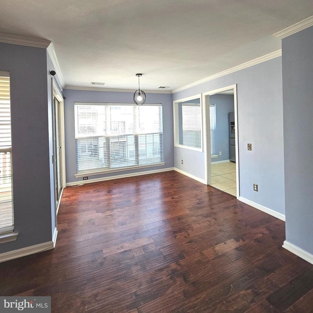 8202 Catbird Circle - Photo 7