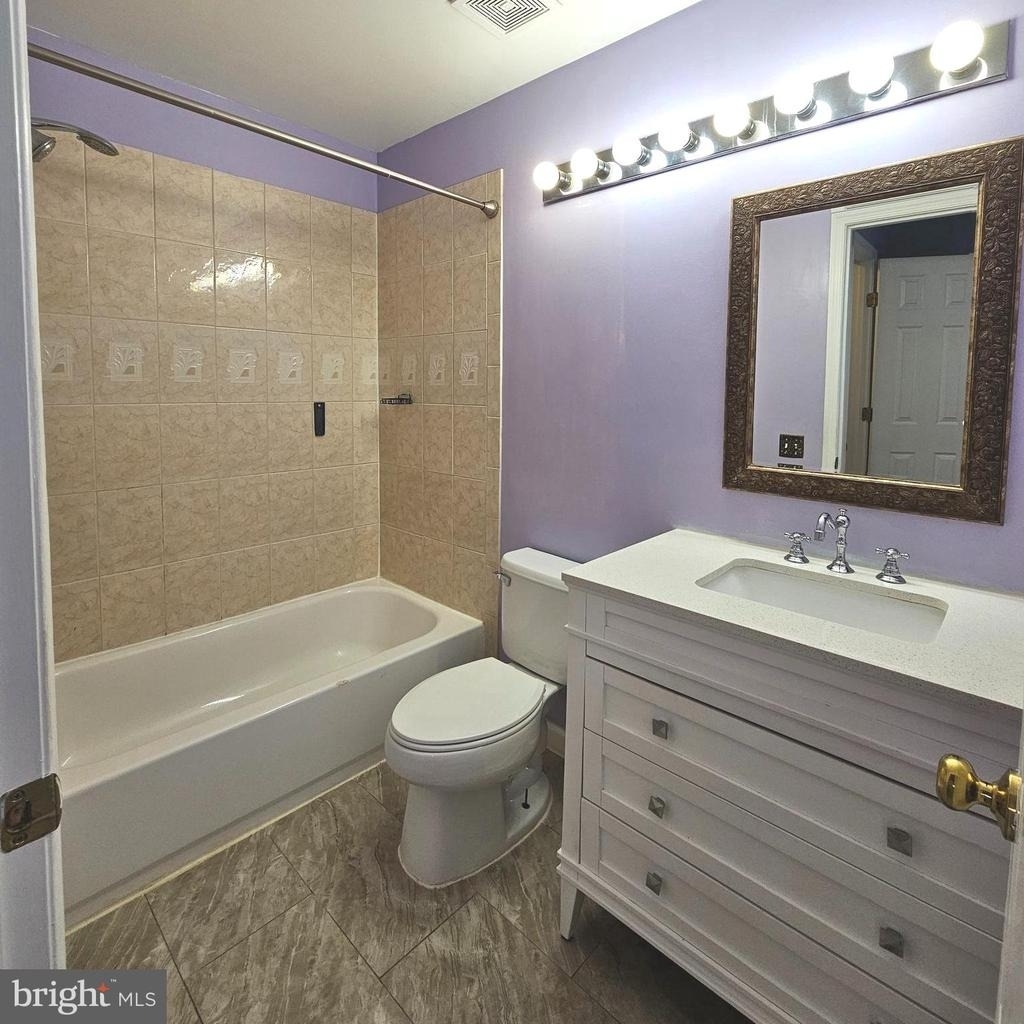 8202 Catbird Circle - Photo 19