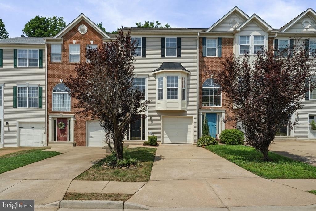 1026 Longview Ln. - Photo 0