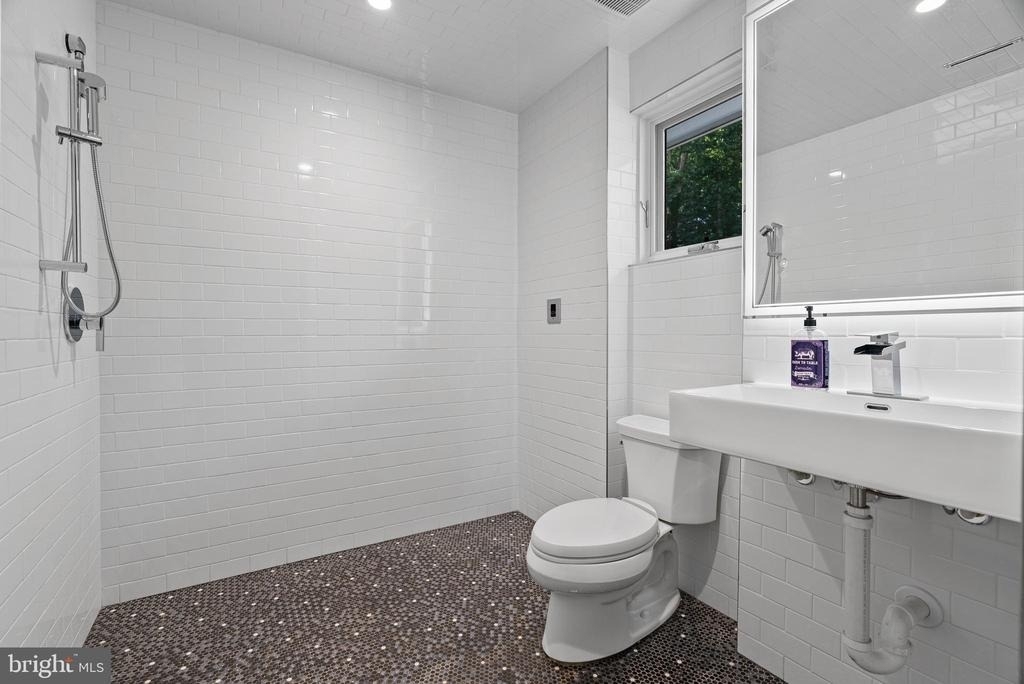 6309 Bradley Boulevard - Photo 40