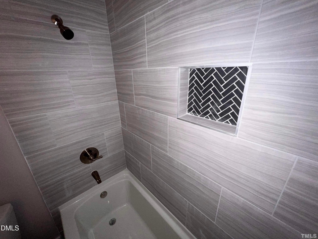220 Elizabeth Street - Photo 87