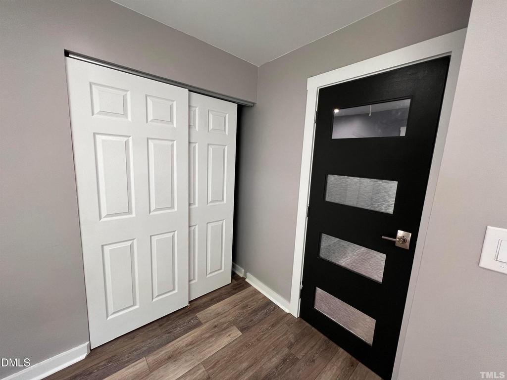 220 Elizabeth Street - Photo 83