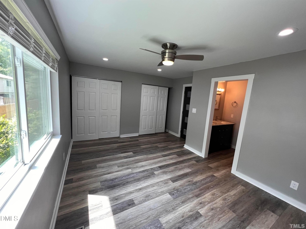 220 Elizabeth Street - Photo 84