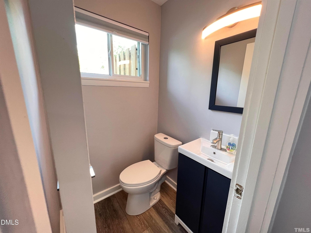 220 Elizabeth Street - Photo 56