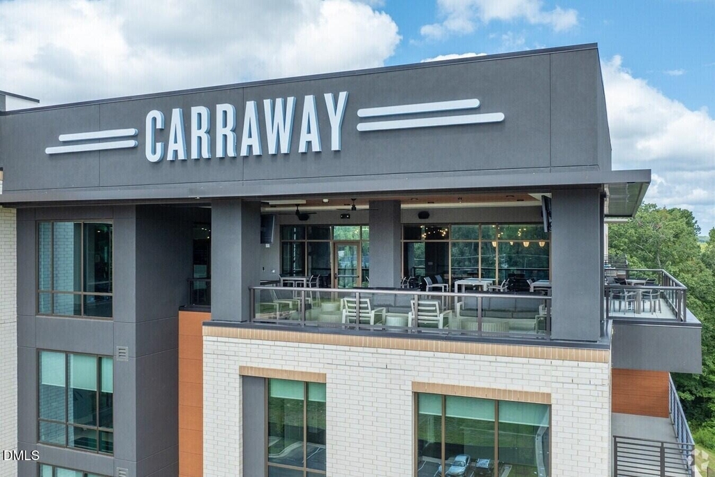 600 Carraway Crossing - Photo 2