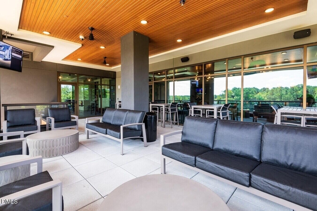 600 Carraway Crossing - Photo 4