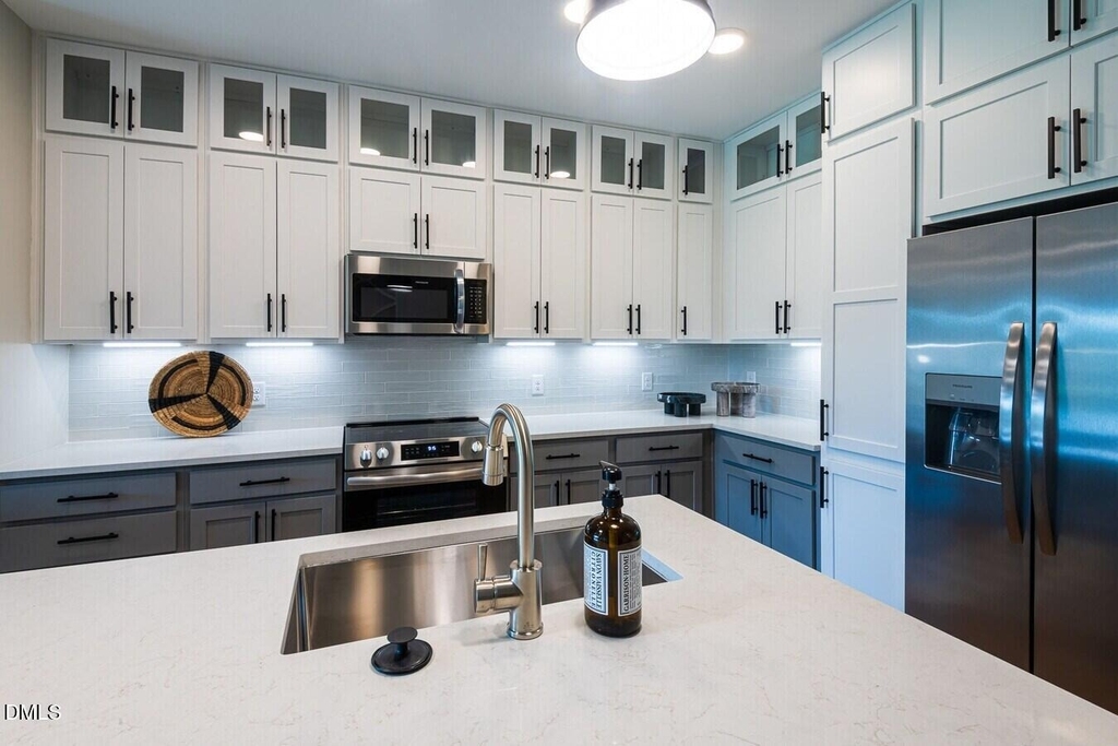 600 Carraway Crossing - Photo 23
