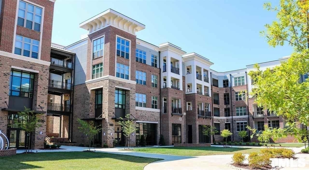 600 Carraway Crossing - Photo 26