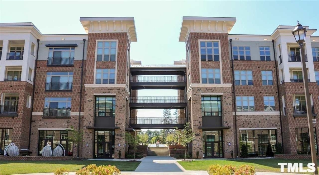 600 Carraway Crossing - Photo 6