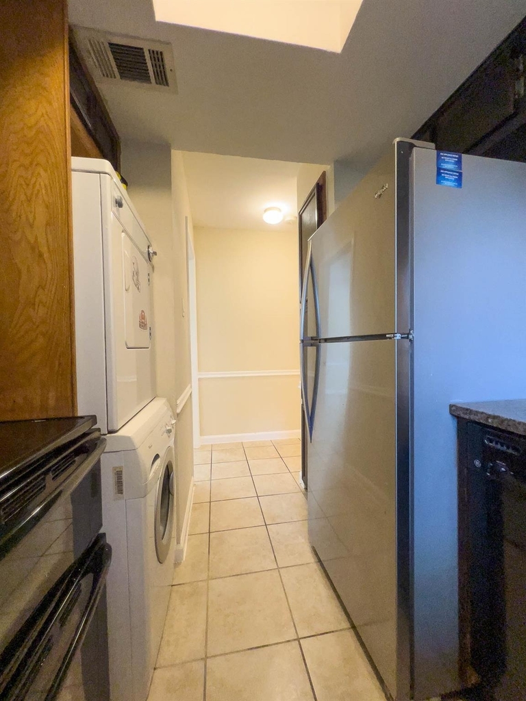 3506 Speedway St - Photo 6