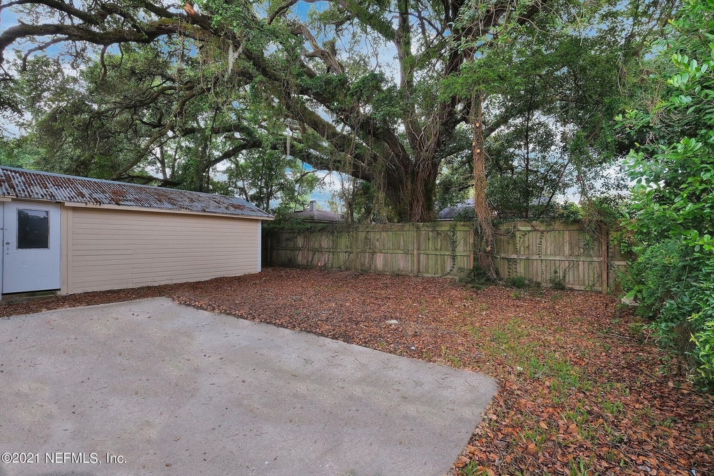 6418 Sapphire Drive - Photo 1